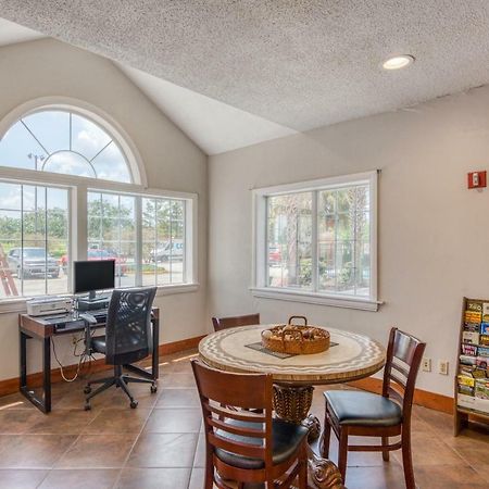 トライデント イン アンド スイーツ Prairieville エクステリア 写真