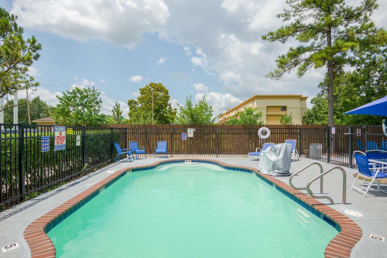 トライデント イン アンド スイーツ Prairieville エクステリア 写真